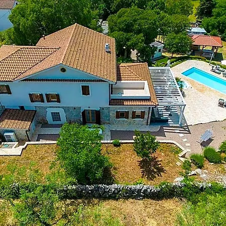 Laura Comfortable 3* Krk Town