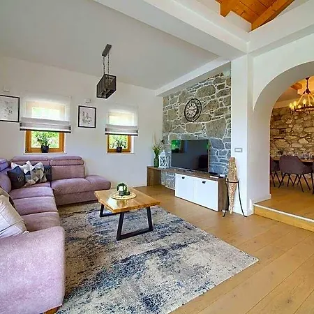 Hotel Laura Comfortable 3*